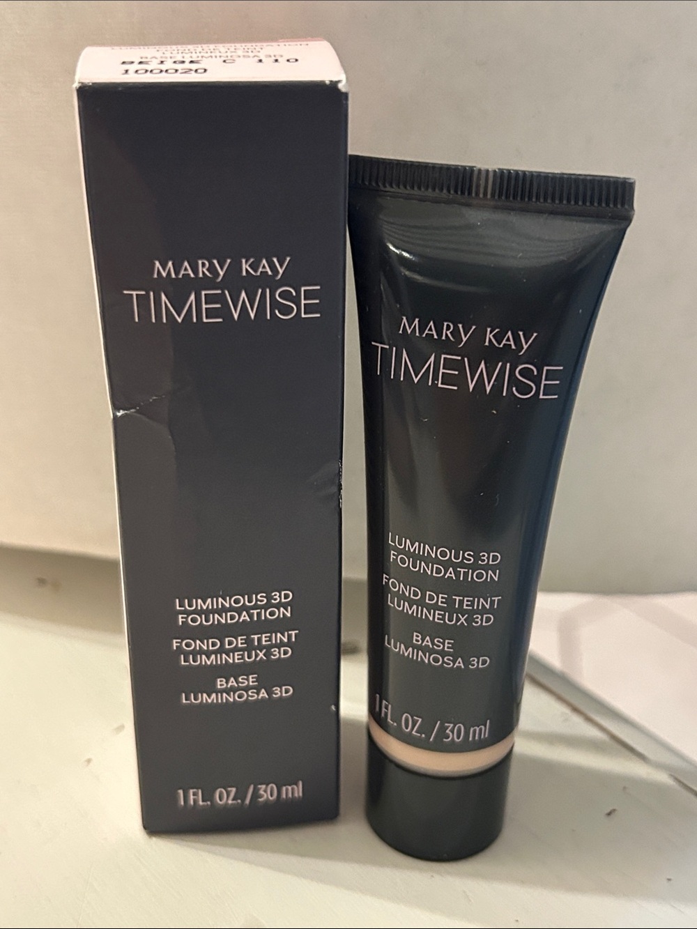 Mary Kay Luminous 3D Foundation Beige
